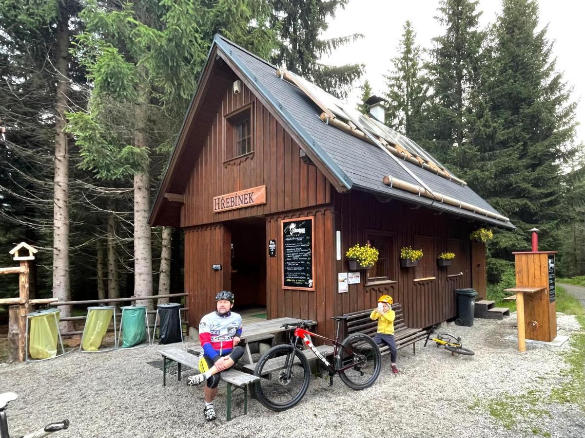 Apartmany V Lese Bedrichov  Bagian luar foto